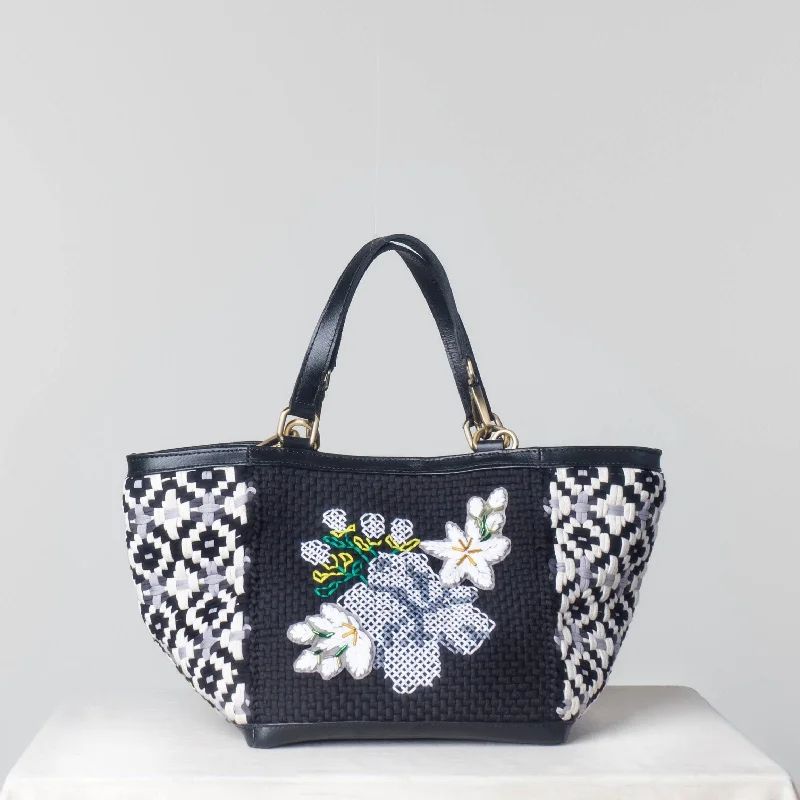 [Ready Today] Sampaguita Tote Black