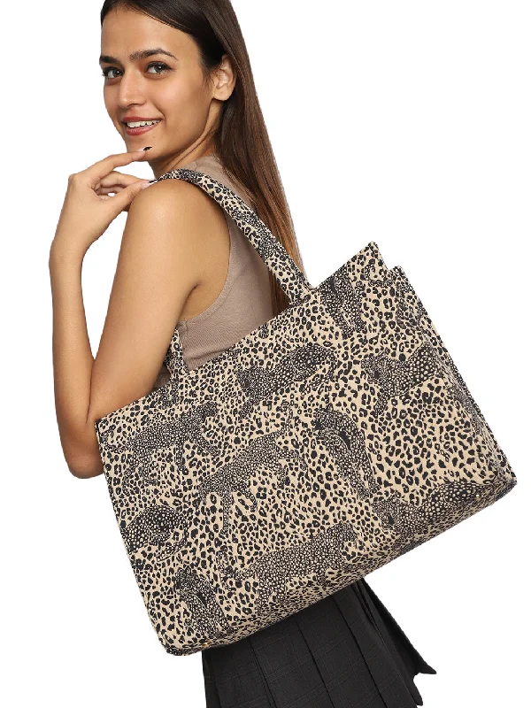 Relaxed Leopard Classic Tote Bag